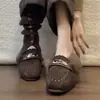 Zapatos tipo mula peludos, dulces y elegantes, cálidos y acogedores, para mujer, nueva colección otoño/invierno 2026, con detalles peludos y una hebilla metálica, estilo fácil de poner