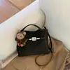 Bolso Pequeño Retro de Alta Gama para Viajes Diarios para Mujer 2026 Nuevo Bolso Cruzado Versátil Bolso de Mano Súper Popular de Moda Bolso Tote Pequeño