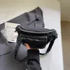 Bolsa pequena de ganga retrô para mulheres, novo estilo 2026, adequada para o trabalho, deslocamento e uso diário, uma bolsa transversal versátil e casual