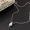 Collar con colgante de gota de agua estilo minuto para mujer, otoño e invierno, cadena larga para suéter, casual, combina con todo, verde, lujo, accesorios de alta gama