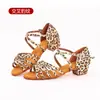 Sapatos de dança latina transfronteiriços com strass, saltos médio-altos, solas de couro camurça de vaca, sapatos de dança latina profissionais de ouro para comércio