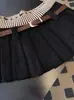 Xiaoxiangfeng 2025 Nuevo Estilo Otoño Maillard Sexy Punto Tejido con Cordón Falda Corta de Pana Falda Plisada