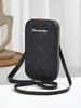 Bolsa Pequeña para Mujer 2026 Nuevo Estilo Moda Europea y Americana Dulce Bolsa Bordada Acolchada Simple Bolso de Hombro Cruzado Bolsa para Teléfono Móvil