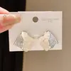 Pendientes de Cristal Rombo Graduado Estilo Lujo Ligero Aguja Plateada con Diseño de Moda Único, Pendientes Simples y Versátiles para el Viaje Diario