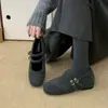Sapatos Mary Jane com Elevação Interna de Pelo para Roupas de Inverno Femininas Novos Sapatos de Lã Cinza Francês para Mulheres Sapatos de Algodão com Solado Grosso e Forro de Lã