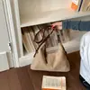 Bolsa Grande Capacidade Retrô Feminina 2026 Nova Bolsa de Ombro Único para Axila Bolsa de Ombro para o Dia a Dia Bolsa de Mão Bolsa Tote Fashion