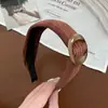 Faixa de Cabelo Clássica de Veludo com Botão de Acetato para Outono e Inverno para Mulheres 2025 Nova Retro Versátil Grampo de Cabelo de Aba Larga Faixa de Cabelo para Lavar o Rosto para Mulheres