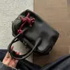 Bolsa Toast de Couro Genuíno Feminina Modelo Novo 2026 Couro Bovino de Primeira Camada Bolsa Bowling Bolsa Boston Bolsa de Mão Bolsa Transversal Feminina