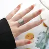 Anillo Abierto Minimalista con un Estilo Discreto, Ajustable y Versátil, Adecuado para el Uso Diario, Anillo de Dedo de Alta Gama y Único