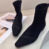 Botas Curtas de Camurça com Elevação Interna Estilo Coreano para Mulheres Outono e Inverno 2025 Bico Quadrado Costura Botas Slim Zíper Traseiro Botas Elegantes Jovens