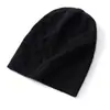 Cachemira Otoño/Invierno 2026 Nuevo de Alta Gama para Mujer Color Sólido Tejido Cálido Moda Peso Pesado Hoja Hueca Sombrero Casual