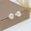 Pendientes de Moda con Aguja de Plata 925 con un Toque de Lujo, Chapados en Cobre, Pendientes Finamente Elaborados con Diseño Original en Oro y Plata, Elegantes Clips para Orejas