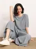 Peça de vestuário de primeira linha sem costura fio Yangzi gola redonda cor sólida simples lã penteada malha de manga curta feminina primavera e verão nova