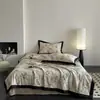 Colcha de Verão Respirável com Ar Condicionado Estilo Vintage de Luxo Leve, Algodão e Linho, Preenchida com Fibra de Soja, Adequada para Dormir Nu, Colcha Fina, Lavável à Máquina