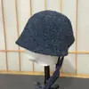 2026 Chapéu de Tricô Simples com Fio Loop de Cor Mista para Inverno para Mulheres com Cordão para Proteção contra o Frio ao Ar Livre Chapéu de Pescador Tendência