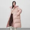 Chaqueta de plumón Pinghu 90% plumón de pato, nuevo estilo otoño e invierno 2026, elegante cuello alto, con capucha, holgada, adelgazante, abrigo largo para mujer