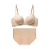 Novo sutiã push-up sexy estilo francês para seios pequenos, lingerie confortável sem costura para mulheres, costas bonitas em formato U, sem aro