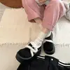 Zapatos Cálidos de Piel para Aumentar la Altura, Nuevo Estilo Invierno 2025, Estilo Popular Retro de Celebridad de Internet, Zapatos de Algodón con Suela Gruesa para Mujer