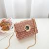 Dropshipping 2026 Bolso Cuadrado Pequeño de Lana Estilo Nuevo Japonés y Coreano Bolso de Cadena Versátil de Hombro Cruzado de Moda para Mujer