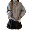 Suéter de Punto Trenzado Holgado Estilo Coreano con Cuello Alto para Mujer, Top de Punto Irregular con Solapa Otoño 2026