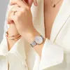 Reloj de Moda para Mujer Marca Mark Waffee Reloj de Cuarzo Gypsophila Lujo Ligero Resistente al Agua Soporte Personalizado OEM Muestreo
