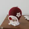 Estilo Japonés Coreano Súper Lindo Sombrero para Bebé Sombrero de Lana Otoño Invierno Pequeña Flor Pompón Cubre Orejas Sombrero para Niños Niñas Gorro de Punto