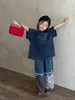 Conjunto de Tres Piezas para Niña de Verano Nuevo Estilo Coreano Camiseta de Manga Corta con Letras Elegante Cubrebikini de Encaje Elegantes Jeans con Parches