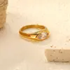 Anéis Europeus e Americanos de Estilo Ins Transfronteiriço Novos para Mulheres, Anel Olho com Diamante de Design de Nicho, Anel Único de Zircônia, Anel de Aço Inoxidável