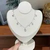 Colar Redondo de Cristal com Zircônia e Franja Simples, Fashion, Requintado e Versátil Corrente de Clavícula de Luxo Leve de Nicho de Alta Qualidade para Mulheres