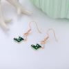 Aretes de Navidad Aretes de botón de Navidad Copo de nieve Año Nuevo Dibujos animados Árbol de Navidad Aretes colgantes Lote mixto Elementos navideños