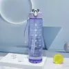 Garrafa de água esportiva transparente com canudo, resistente a altas temperaturas, com alça, copo de plástico com tampa de abrir, copo espacial, garrafa de água para atacado