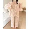 Pijamas de mujer al por mayor para primavera y otoño, con un dulce estampado floral, diseño de nubes, encaje de algodón y mangas largas, adecuados tanto para usar en interiores como en exteriores.
