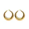 Brincos Vazados de Aço Inoxidável Europeus e Americanos Mais Vendidos para Mulheres, Argolas Redondas para Orelha Banhadas a Ouro 18K, Presilhas de Orelha que Não Desbotam, Atacado do Fabricante