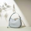 Nova Bolsa de Ombro de Alta Qualidade Primavera/Verão 2026, Bolsa Transversal com Design de Nicho para Mulheres, Grande Capacidade, Bolsa de Mão Simples para o Dia a Dia