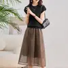 Conjunto de Verano para Mujer Tallas Grandes: Conjunto de Dos Piezas de Camiseta Delgado Estilo Chanel de Seda de Hielo y Falda de Malla Línea A