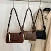 Bolsa Quadrada Pequena Retro com Pingente Nova Moda Estilo Coreano Estampa de Leopardo Texturizada de Grande Capacidade para Ombro e Transversal
