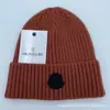 En stock Gorro de Invierno Coreano Casual de Punto Moda Marca para Hombres y Mujeres Cálido para el Frío Rayas Verticales Engrosado Gorro de Lana