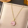 Colar Cruz Europeu e Americano com Zircônia Microincrustada Coração Trevo de Quatro Folhas Feminino Acessório de Temperamento de Luxo Leve Tendência Corrente de Clavícula em Aço Inoxidável