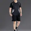 Conjunto Esportivo Masculino Verão Roupas de Fitness Seda Gelada Secagem Rápida Camiseta de Manga Curta Shorts de Treino Respirável Casuais Masculinos Corrida