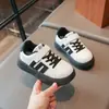 Zapatos Casuales Tipo Patineta para Niños Estilo Coreano Nuevas Llegadas Primavera y Otoño Unisex para Niños Puntera de Concha Zapatos Deportivos Versátiles para Bebé Modernos