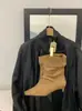 Temporada do Primeiro Encontro! Botas Femininas Bico Fino Salto Bloco Europeias e Americanas Couro Macio Amassado Elegantes Salto Baixo Botas de Cano Curto Dobráveis Salto Médio Botas de Equitação