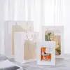 Bolsas de Regalo Espesas con Ventana Transparente en Stock, Bolsas de Papel con Ventana para Regalo del Día de San Valentín al por Mayor, Empaque para Ramos de Flores