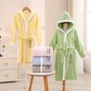 Albornoz para niños y niñas, otoño e invierno, grueso, absorbente, de forro polar coral, toalla de baño con capucha, pijama de manga larga, camisón, venta al por mayor