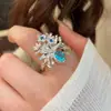 Anel Quadrado de Flor Estrela Cravejado com Diamantes Estilo Metal Transfronteiriço Europeu e Americano, Anel de Dedo Indicador de Alto Padrão Nicho, Joia de Mão da Moda para Mulheres