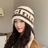 Colección de alta gama para otoño e invierno: Gorro de punto bordado inglés, casual y versátil, hace que tu cara se vea más pequeña y crea un look elegante y atmosférico