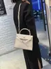 Bolsa Kelly Simples de Mão para Mulheres, Novo Estilo Primavera/Verão 2026, Bolsa de Ombro com Textura Tendência, Bolsa Transversal Versátil para Moda Casual