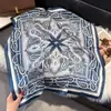 Bufanda de Seda de Nuevo Estilo para Mujer, Moderna y Versátil, Pañuelo Cuadrado de 70 cm, Bufanda para el Cuello Estilo Coreano, Pañuelo Retro para Primavera y Otoño, Pañuelo para la Cabeza