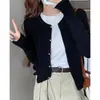 Novo cardigã de tricô cinza para mulheres, peça de outer wear de outono com design estiloso, suéter fino de manga longa para o início do outono