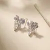 Pendientes de Flor de Zircón Súper Brillantes de Plata S925, Estilo Lujo Ligero, para Mujer, Elegantes y de Alta Gama, Simples y Exquisitos, Pendientes Versátiles