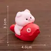 Muñeca de Cerdo de la Suerte Linda Creativa Paisaje en Miniatura Artesanía de Resina Accesorios Decorativos Adornos para Coche Escritorio